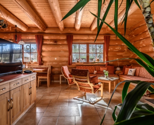 Wohnbereich im 5-Sterne Chalet Abendrot im Chalet-Resort Fränkische Schweiz