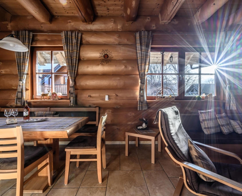 Essbereich Chalet Morgensonne im Chalet-Resort Fränkische Schweiz